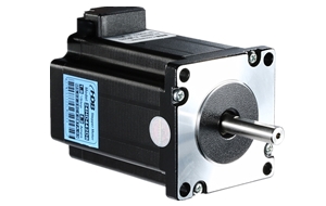 力矩2.8N.m，轉(zhuǎn)動(dòng)慣量680應(yīng)選哪個(gè)型號(hào)的步進(jìn)電機(jī)？